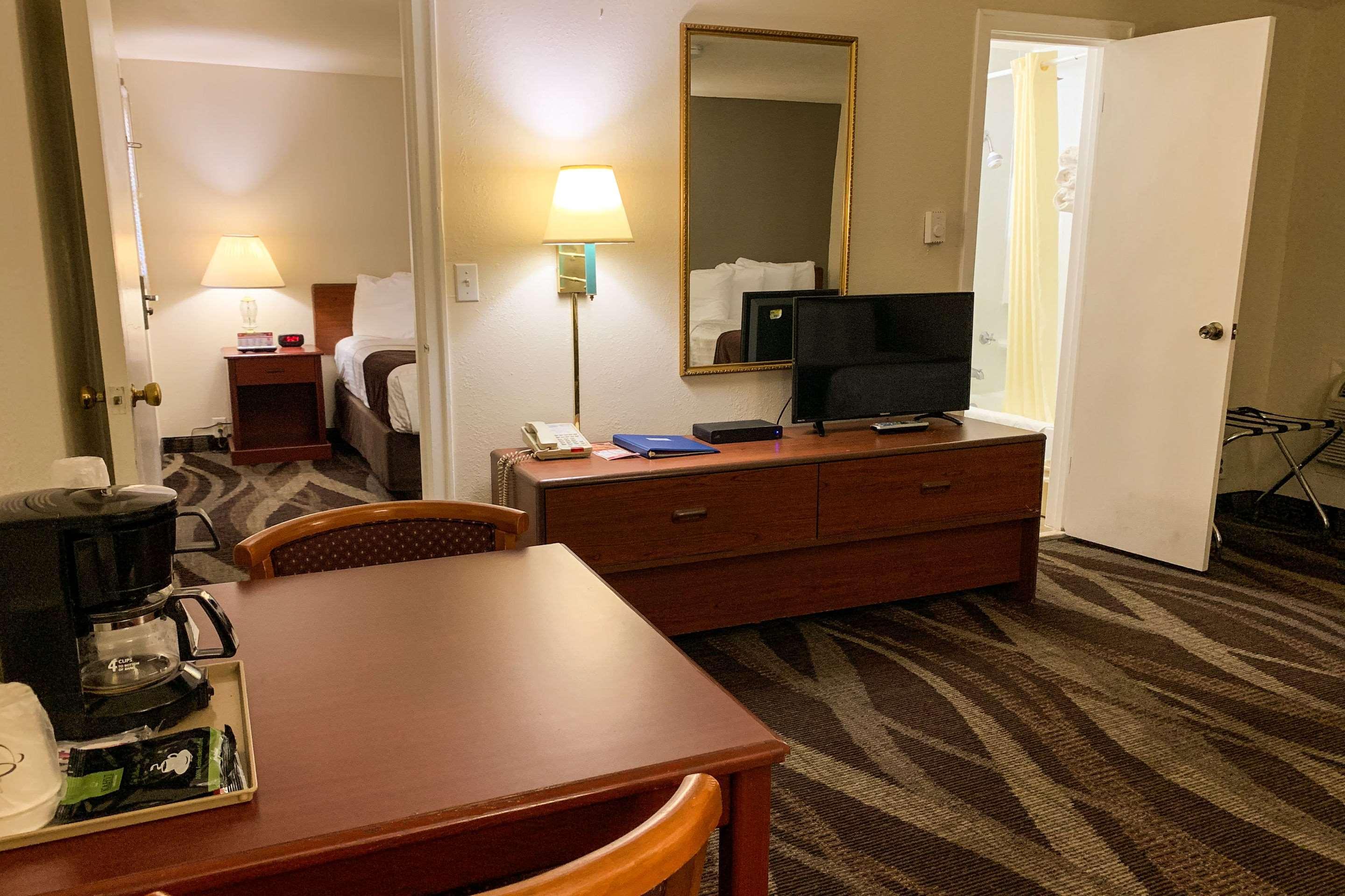 Rodeway Inn & Suites Sheridan Ngoại thất bức ảnh